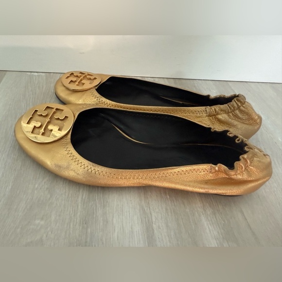 TORY BURCH Size 9.5 Reva Gold Distressed Leather Ballet Flat Metallic - Picture 7 of 14